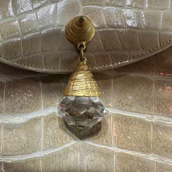 Vintage Sondra Roberts Convertible Crossbody Leather Patent Animal Textu… - Picture 7 of 8